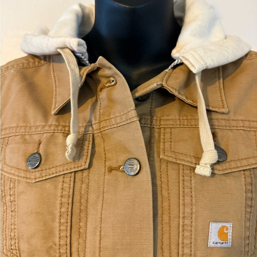 Carhartt Woman’s Vest with removal hood - Picture 2 of 6